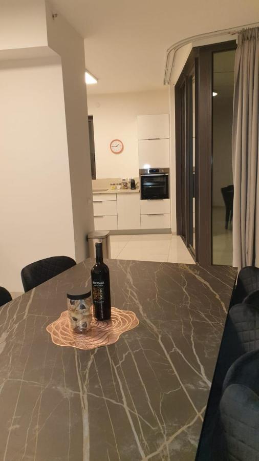 Appartment City Center - J Tower Иерусалим Экстерьер фото